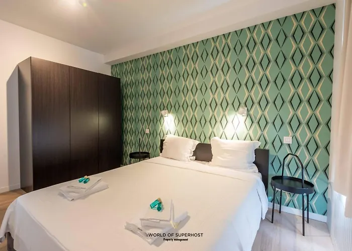 Rock & Roll Chic Near * Ostende