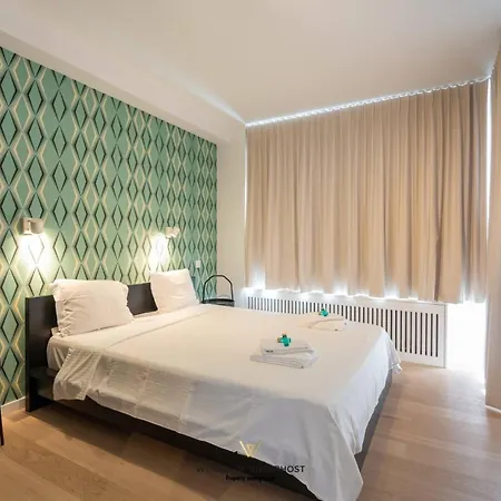 Rock & Roll Chic Near Апартаменты